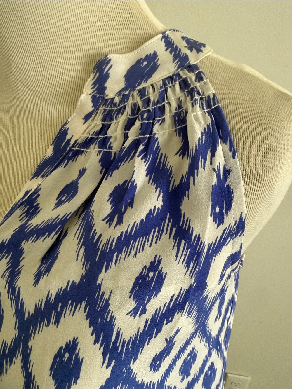 Lily Pulitzer “Bailey” Silk Sleeveless Iris Blue Little Fish Tank Top XXS - Picture 4 of 10